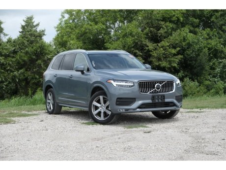 2022 Volvo XC90 T5 Momentum 