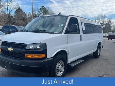 2022 Chevrolet Express Passenger LS 