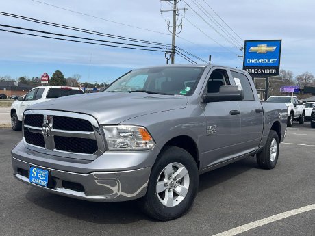2022 Ram 1500 Classic SLT 