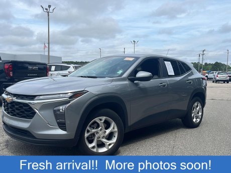 2024 Chevrolet Trax LS 