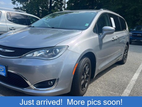 2020 Chrysler Pacifica Touring L 
