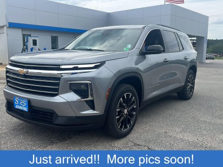 2025 Chevrolet Traverse FWD LT 
