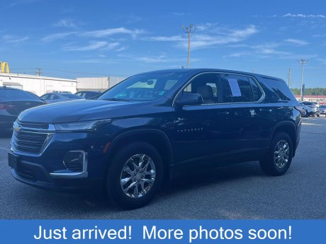 2022 Chevrolet TRAVERSE LS  