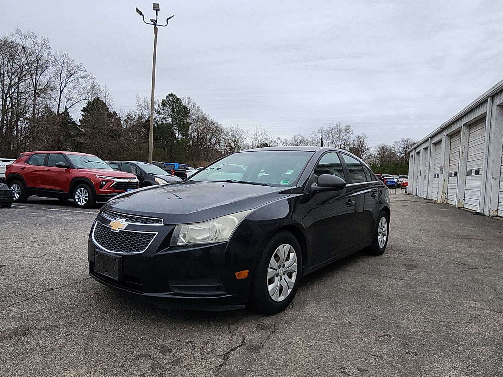 2012 Chevrolet Cruze LS Sedan FWD