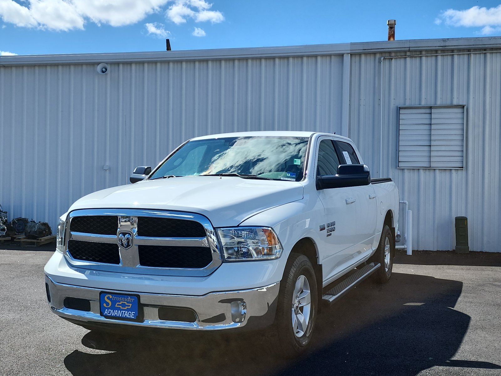 2019 RAM 1500 Classic SLT Crew Cab 4WD