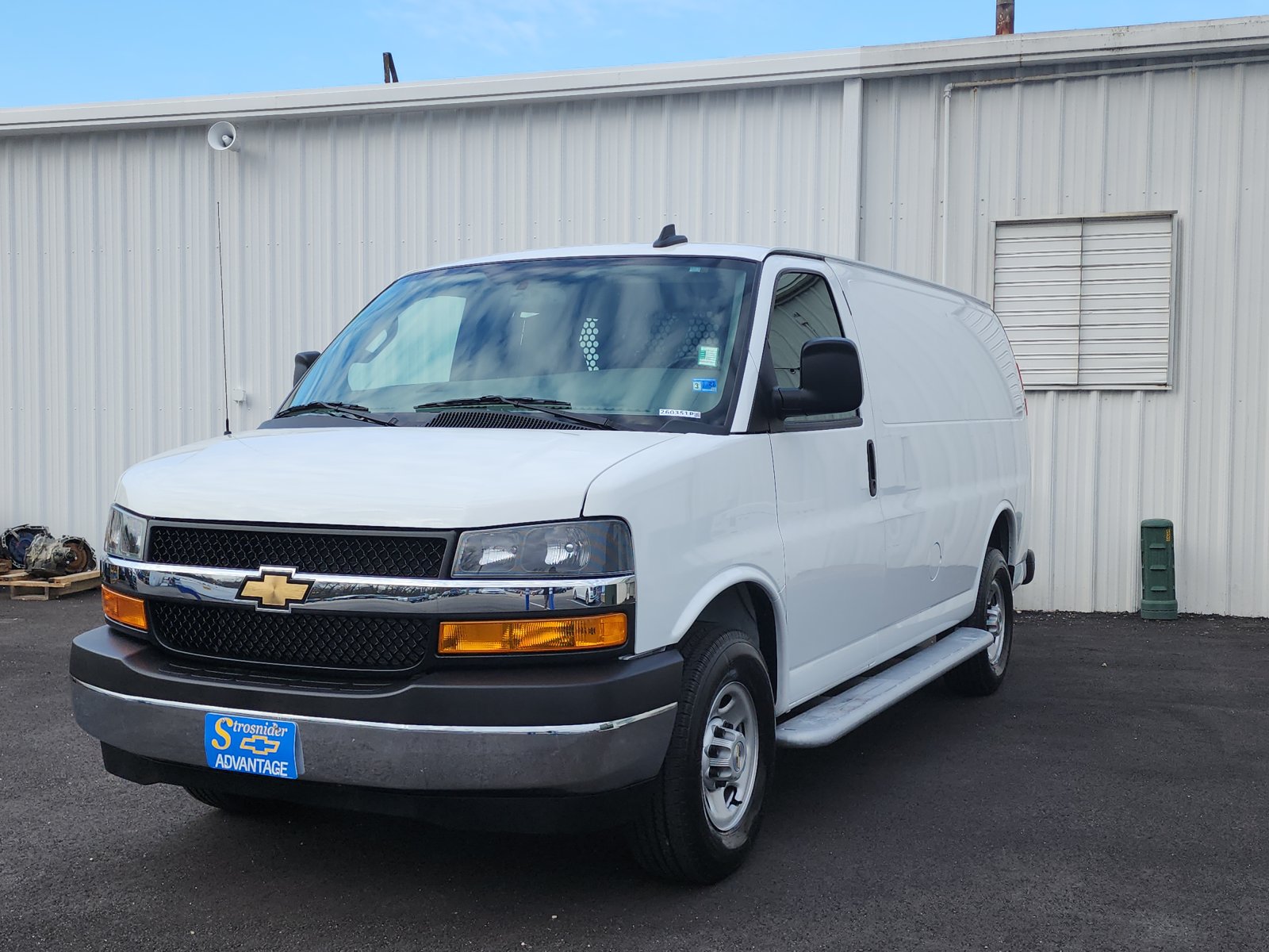 2024 Chevrolet Express Cargo 2500 RWD