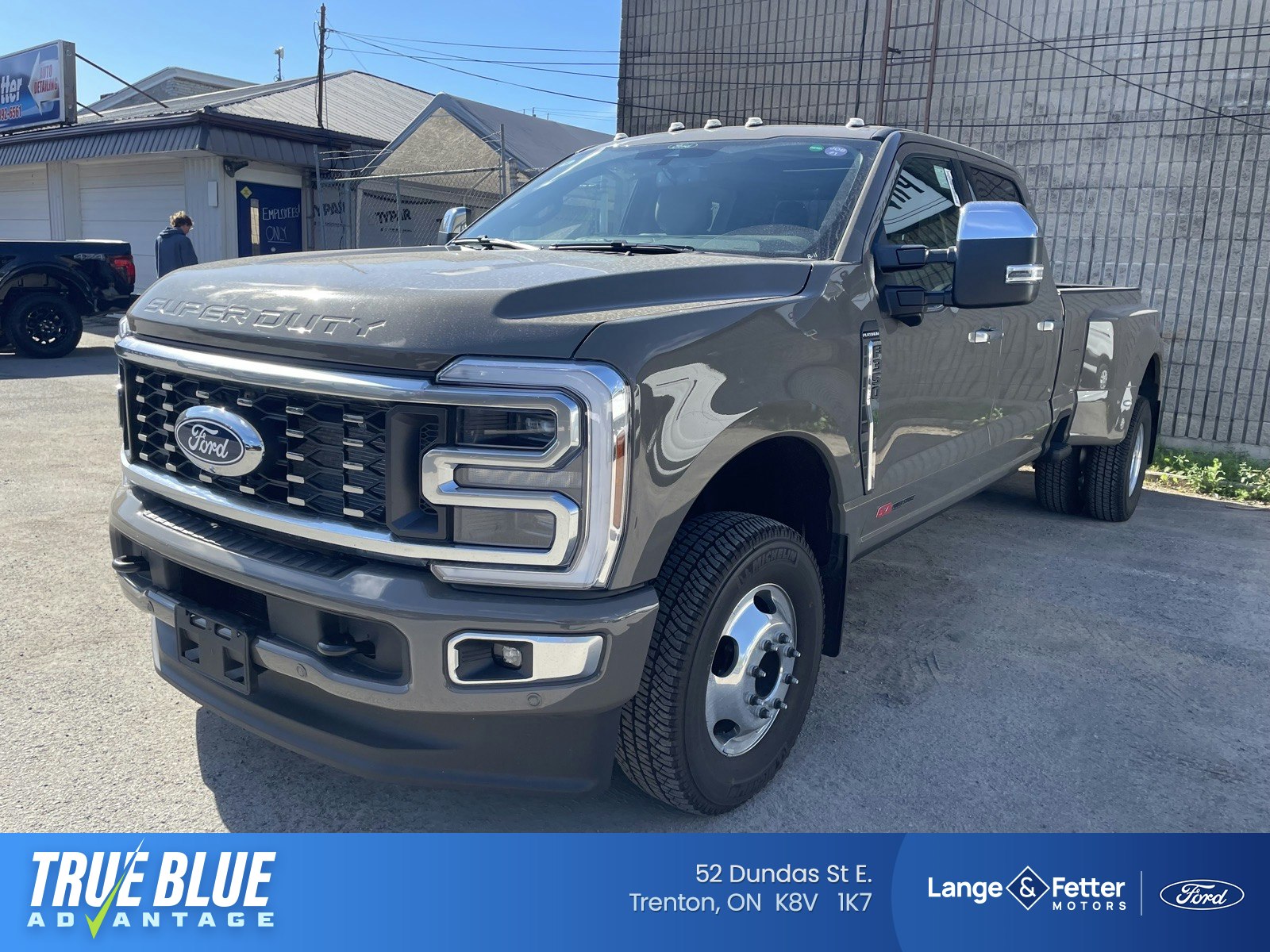 Marsh Gray 2027 Ford F-350 Super Duty Pickup Truck Four-Wheel Drive Automatic